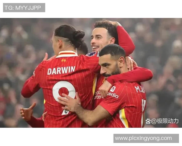 莱比锡红牛与曼联激战成平局双方各取一分的精彩对决分析